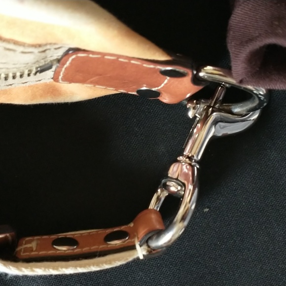 Coach - Picture 5 of 8